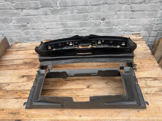 воздуховод (дефлектор) радиатора BMW 3 серия F30/F31/F34 F30 2012, 2.0 л., N47 D20 C, дизель, АКПП, седан, задний привод, правый руль, 51748054228, 51747255413