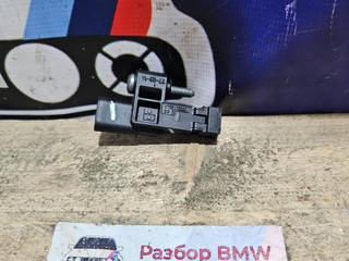 датчик коленвала BMW 1 серия F20/F21 2013, 1.6 л., N13 B16 A, бензин, АКПП, задний привод, 13627561753, 7561753