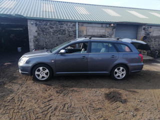 Toyota Avensis 2  (T250) 2005