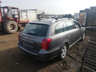 Toyota Avensis 2  (T250) 2005