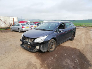 Toyota Avensis 3  (T270) 2010