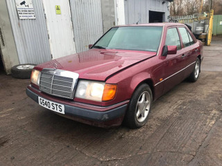 Mercedes-Benz W124 1990