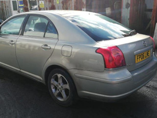 Toyota Avensis 2  (T250) 2005
