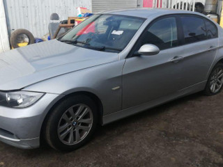 BMW 3 E90/E91/E92/E93 E90 2006