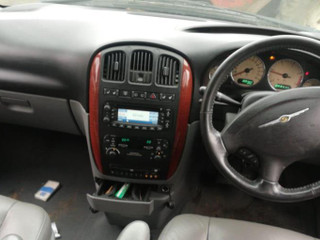 Chrysler Grand Voyager 4  рест. 2005