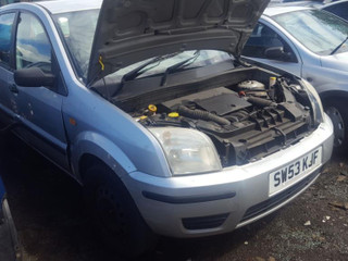 Ford Fusion 2004