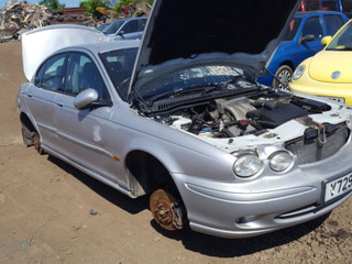 Jaguar X-Type  X400 2001