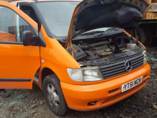 Mercedes-Benz Vito W638 2001