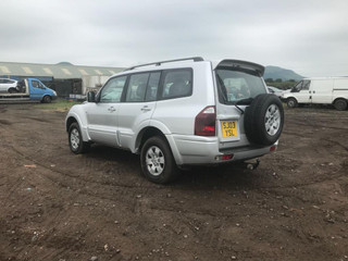 Mitsubishi Pajero 3  рест. V70 2003