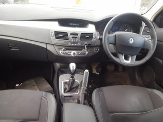 Renault Laguna 3  рест. 2011