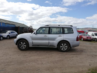 Mitsubishi Pajero 3  рест. V70 2004