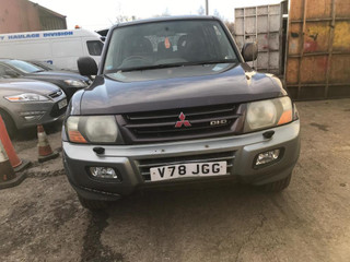 Mitsubishi Pajero 3 V70 2001