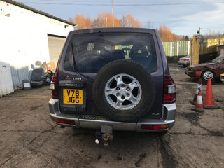 Mitsubishi Pajero 3 V70 2001