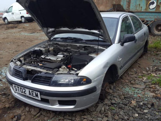 Mitsubishi Carisma рест. 2002