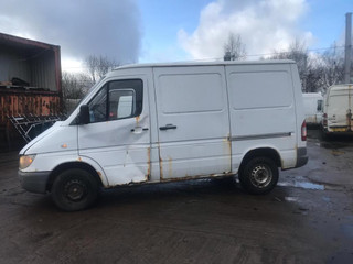 Mercedes-Benz Sprinter (W901-905) рест. W901 2001