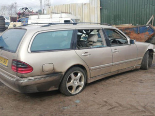 Mercedes-Benz E-Класс W210/S210 рест. S210 2001
