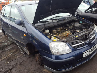 Nissan Almera Tino V10 рест. V10 2005