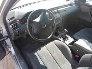Mercedes-Benz E-Класс W210/S210 рест. S210 2000