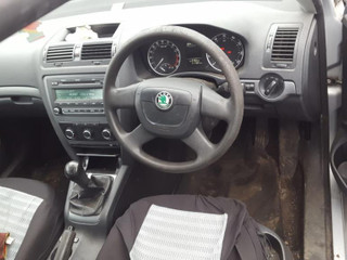 Skoda Octavia 2  (A5) рест. 1Z 2012