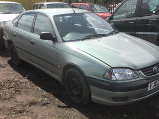 Toyota Avensis (T220) рест. 2002