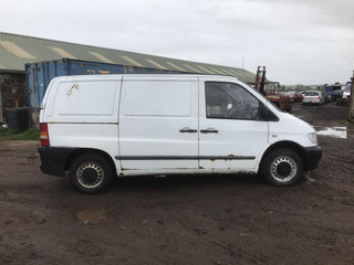 Mercedes-Benz Vito W638 2003
