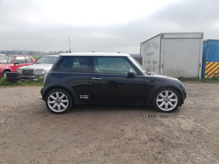 Mini Cooper  R50 2003