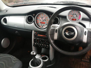 Mini Cooper  R50 2004