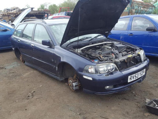 Volvo V40 2-й рест. 2003
