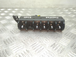 кнопка (выключатель) Mini Cooper 1 поколение R50 2004, 1.6 л., i, W10 B16 A, бензин, 5МКПП, синий, хетчбэк 3 дв., передний привод, правый руль, 61316917985