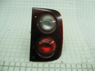 фонарь задний правый Land Rover Freelander 1 поколение L314 2003, 1.8 л., i, 18 K4F, бензин, 5МКПП, красный, внедорожник 3 дв., полный привод, правый руль