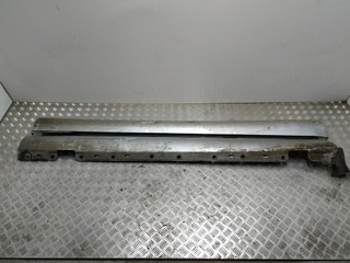 накладка на порог Mercedes-Benz C-Класс W203/S203/CL203 [рестайлинг] W203 2004, 1.8 л., Kompr, M 271.946, бензин, АКПП, brillantsilber / 744, седан, задний привод, правый руль, A2036900240, A2036900140
