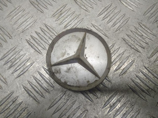 колпачок литого диска Mercedes-Benz 190 1 поколение [рестайлинг] W201 1991, 2.0 л., i, M 102.962, бензин, АКПП, белый, седан, задний привод, 2014010225