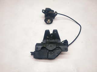 замок багажника BMW 3 серия E90/E91/E92/E93 E90 2005, 2.0 л., i, N46 B20 B, бензин, 6МКПП, titansilber / 354, седан, задний привод, правый руль, 8196401
