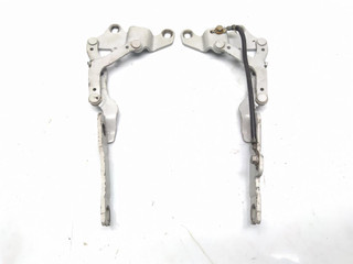 петля капота BMW 3 серия E90/E91/E92/E93 E90 2005, 2.0 л., i, N46 B20 B, бензин, 6МКПП, titansilber / 354, седан, задний привод, правый руль, 7115263, 7115264