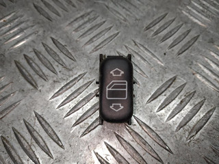 кнопка стеклоподъемника двери Mercedes-Benz E-Класс W210/S210 [рестайлинг] S210 1999, 2.0 л., i, M 111.941, бензин, 5МКПП, синий, универсал, задний привод, правый руль, 2108208210