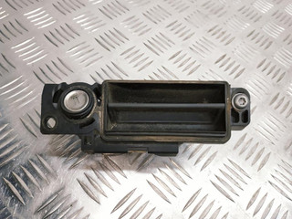 ручка крышки багажника Mercedes-Benz C-Класс W203/S203/CL203 W203 2003, 2.0 л., Kompr, M 111.955, бензин, 6МКПП, tansanitblau / 359, седан, задний привод, правый руль, A2037500093