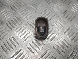 кнопка стеклоподъемника двери Mercedes-Benz C-Класс W203/S203/CL203 [рестайлинг] 2005, 2.0 л., Kompr, M 111.955, бензин, 6МКПП, серебро, седан, задний привод, правый руль, A2038200210