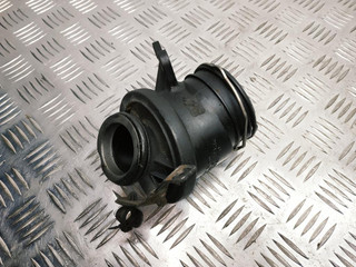 патрубок интеркулера Mercedes-Benz C-Класс W203/S203/CL203 W203 2001, 2.2 л., CDi, OM 611.962, дизель, АКПП, золотой, седан, задний привод, правый руль, A6110981807, A6110981007, A6460980407