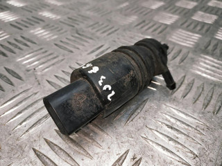 насос (моторчик) омывателя стекла Mercedes-Benz C-Класс W203/S203/CL203 CL203 2002, 2.2 л., CDi, OM 611.962, дизель, 6МКПП, синий, хетчбэк 3 дв., задний привод, правый руль, A2218690121, A0008605826, A2108690821, A2108690921