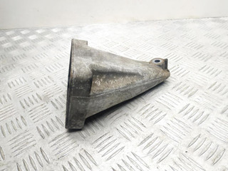 кронштейн двигателя Mercedes-Benz C-Класс W203/S203/CL203 CL203 2001, 2.2 л., CDi, OM 611.962, дизель, АКПП, obsidianschwarz / 197, хетчбэк 3 дв., задний привод, правый руль, A6112230804