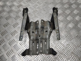 петля капота Mercedes-Benz C-Класс W203/S203/CL203 [рестайлинг] CL203 2005, 2.2 л., CDi, OM 646.963, дизель, АКПП, черный, хетчбэк 3 дв., задний привод, правый руль, A2038800328, A2038800428