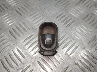 кнопка стеклоподъемника двери Mercedes-Benz C-Класс W203/S203/CL203 [рестайлинг] 2005, 2.2 л., CDi, OM 646.963, дизель, 6МКПП, синий, седан, задний привод, правый руль, A2038200210