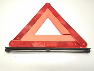 знак аварийной остановки Mercedes-Benz E-Класс W211/S211 2003, 2.2 л., CDi, дизель, АКПП, brillantsilber / 744, седан, задний привод, правый руль, A2118900197, A2098900097, A2118900397
