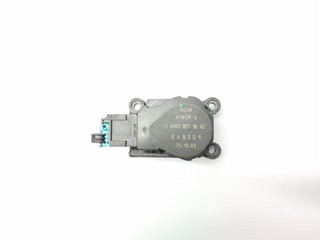 моторчик заслонки печки Mercedes-Benz E-Класс W211/S211 [рестайлинг] 2007, 2.2 л., CDi, дизель, АКПП, tansanitblau / 359, седан, задний привод, правый руль, A2038201642