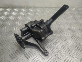 насос масляный Mercedes-Benz C-Класс W202/S202 [рестайлинг] W202 1998, 2.2 л., D, OM 604.910, дизель, АКПП, черный, седан, задний привод, 6061810801, 6111800051