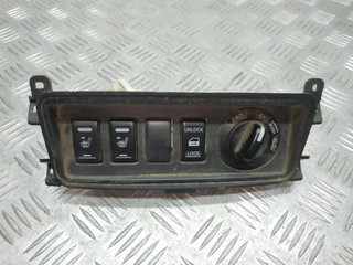 кнопка (выключатель) Nissan Navara D40 2007, 2.5 л., DCi, YD25DDTi, дизель, АКПП, серебро, пикап, полный привод, правый руль