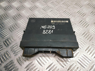 блок комфорта Mercedes-Benz CLK-Класс C209/A209 C209 2003, 2.6 л., i, M 112.912, бензин, АКПП, eisblau / 943, купе, задний привод, правый руль, A2098200326