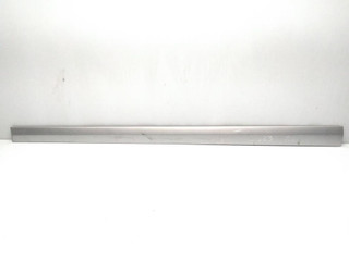 молдинг (накладка кузовная) Mercedes-Benz C-Класс W203/S203/CL203 W203 2002, 2.7 л., CDi, OM 612.962, дизель, 6МКПП, brillantsilber / 744, седан, задний привод, правый руль, A2036902162