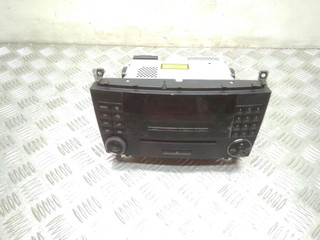 магнитола Mercedes-Benz C-Класс W203/S203/CL203 [рестайлинг] 2004, 2.7 л., CDi, OM 612.962, дизель, 6МКПП, brillantsilber / 744, седан, задний привод, правый руль, A2038273842