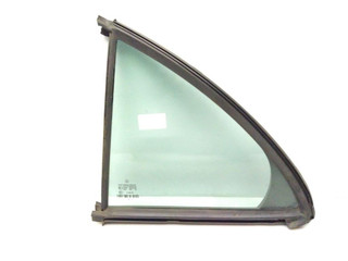 форточка двери Mercedes-Benz E-Класс W211/S211 2004, 2.7 л., CDi, OM 647.961, дизель, АКПП, черный, седан, задний привод, правый руль, A2117300155